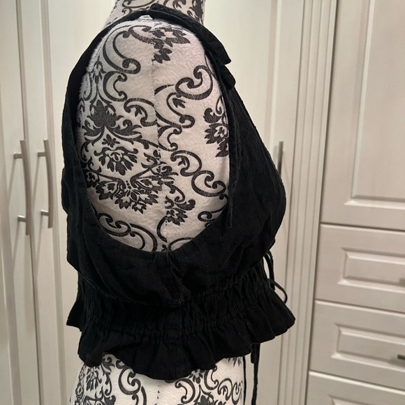 Princess Polly Knit Vest, Size 8 - Picture 4 of 7